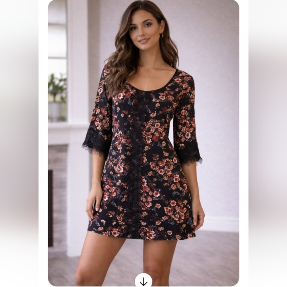 Socialite Black Floral Dress w/ Lace Trim Sleeves | Size Small